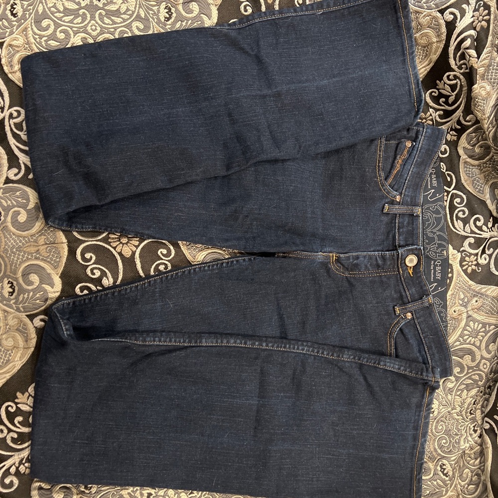 TALL GIRL ALERT! 38" inseam!! Wrangler Q-baby 7/8 by 38"